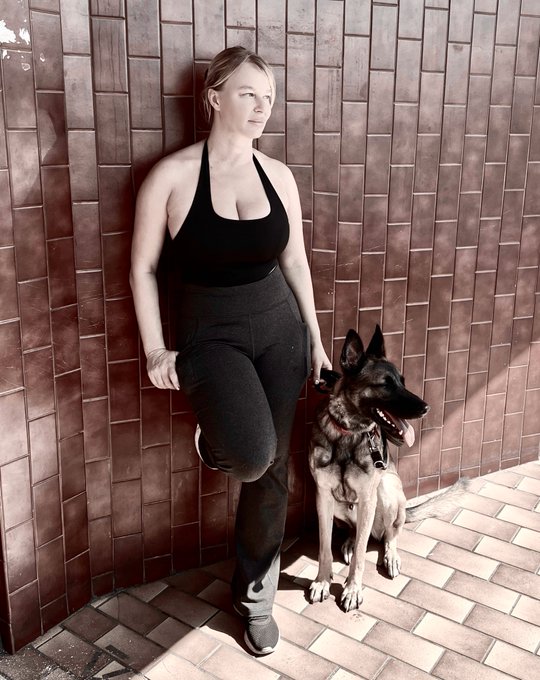 Another day about town with Pips https://t.co/aFfxOTIEQ1<a href="/tag/x3show"class="tags"><span>#x3show</span></a>