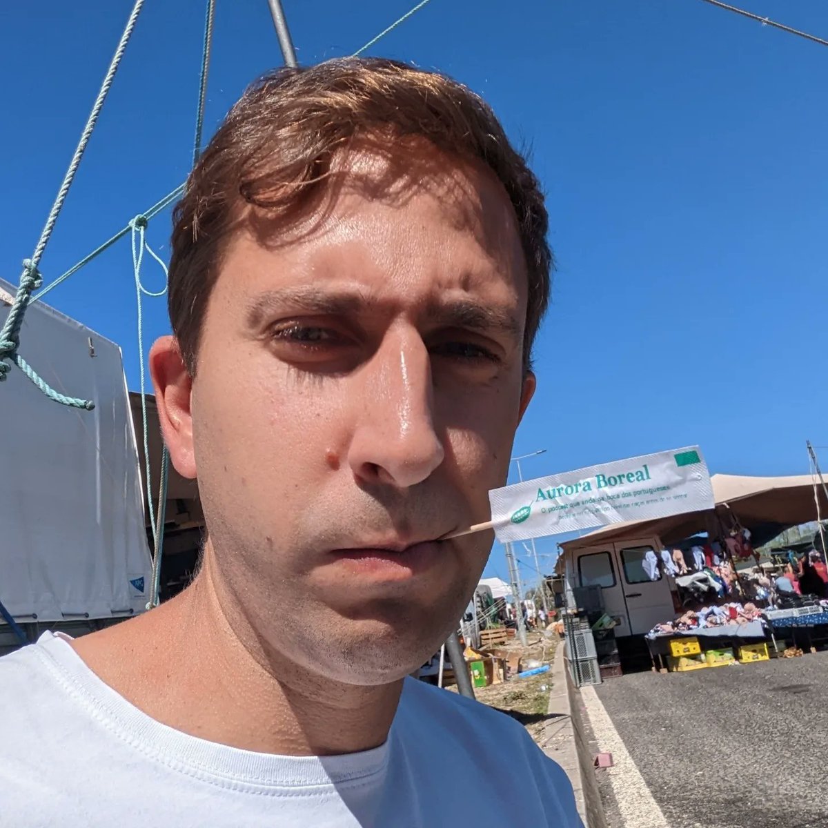 pedrofigcerto's tweet photo. Agarrem já o vosso palito e sorriam para a vida sem medos e sem restinhos de comida.

Podem subscrever e ouvir o novo episódio do Aurora Boreal no vosso agregador de podcasts ou ir pelo link que está no perfil.

https://t.co/jJmKF1JGou https://t.co/un9OOG8M11