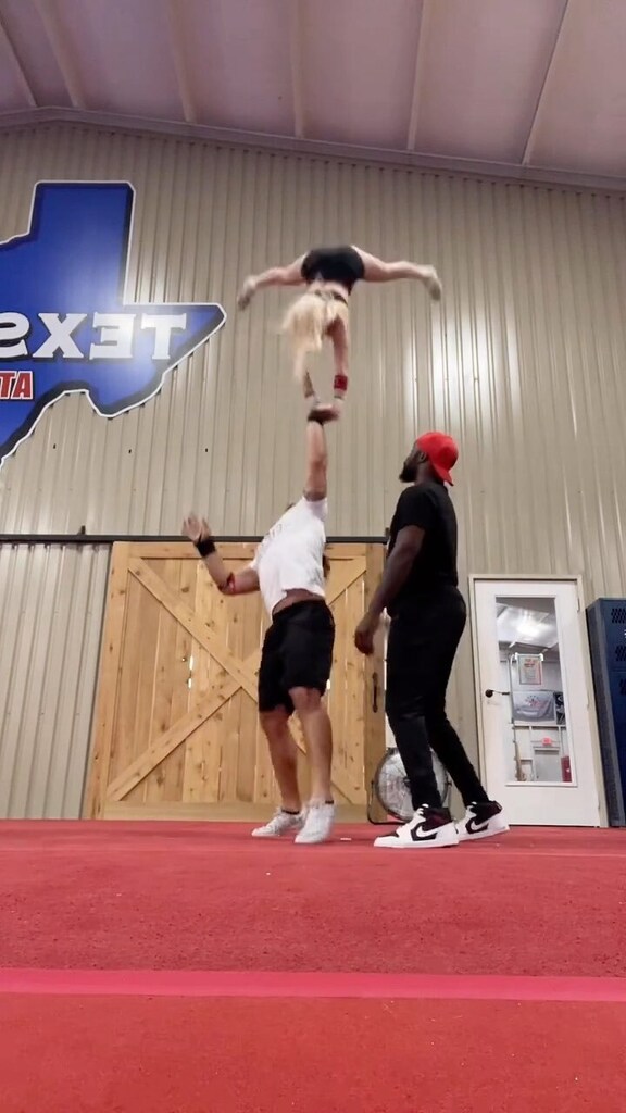 hailey_dlynn's tweet photo. Sometimes u gotta look at life from a different perspective โ๏ธ
โข
SP: @kollinmarkcockrell
โข
#cheer #cheerleading #icu #ecuโฃ #cheerleader #cheerleaders #tvcc #cheerlife
#cheerathletics #stunting #usa #cheering #cheerstagram #cheerpractice
#cheerspoโฆ https://t.co/Ot3eQsRaIS https://t.co/uRUqMymHoV
