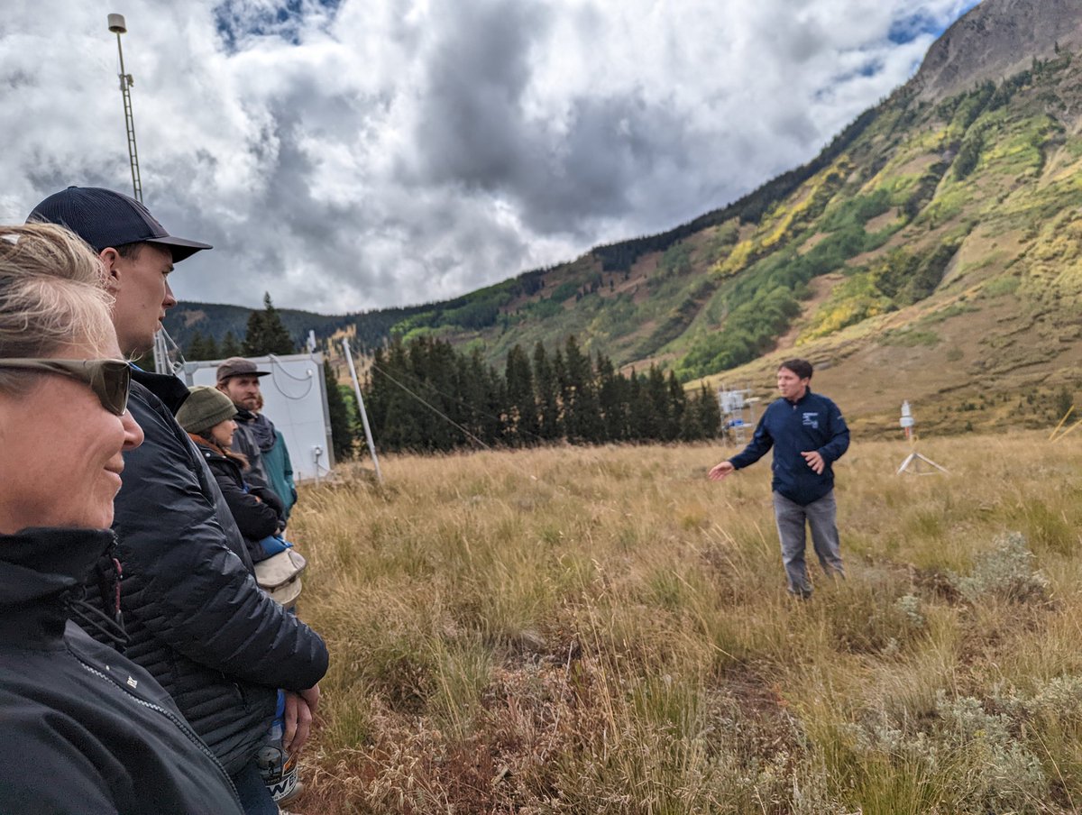 Still in awe from #mtnclim22 at <a href="/RMBLGothic/">RMBL</a>!! What an incredible week meeting new science pals and learning about lots of awesome work across the west.