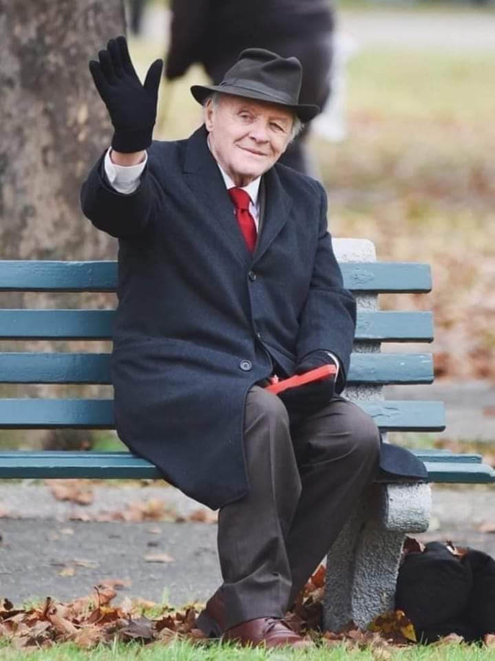 Los actores de cine, hechos de madera fina, no necesitan presentación.