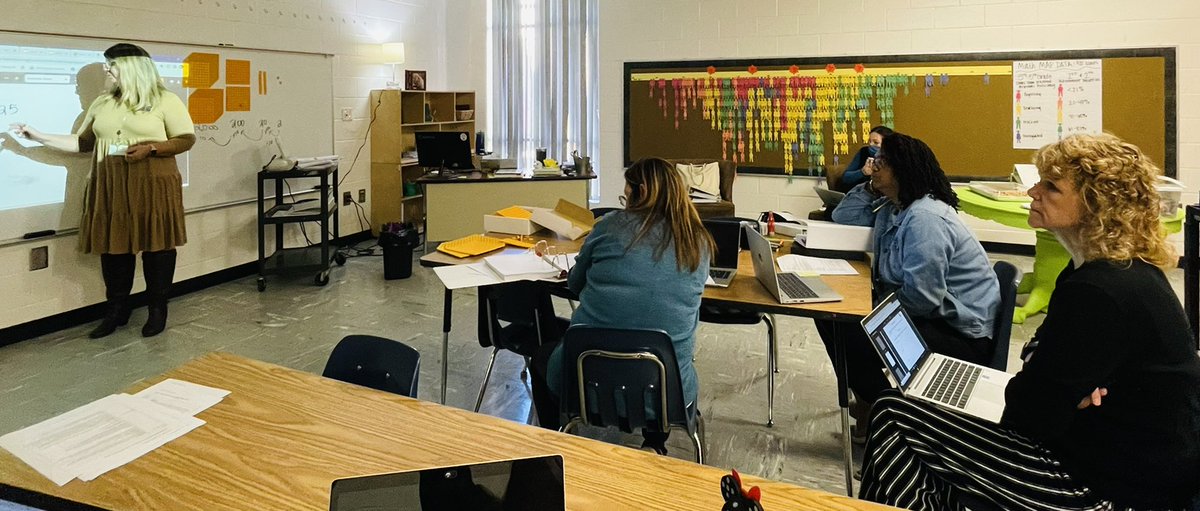 DFlowLeads's tweet photo. 5th grade math teachers @hfemiway are intentional about planning work to ensure some productive struggles are part of the learning process! The ELA team is looking at student work samples to determine next steps for students. #learningmatters #uptosomethinggood https://t.co/CUnD9sRVsm