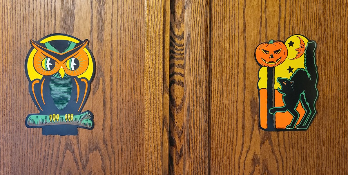 evil_toast916's tweet photo. It's officially Halloween season in our house. The Beistle decorations are up. Now the festivities can really begin.
#halloween #beistle #decorations #fall #autumn https://t.co/gxzsdvzcdK