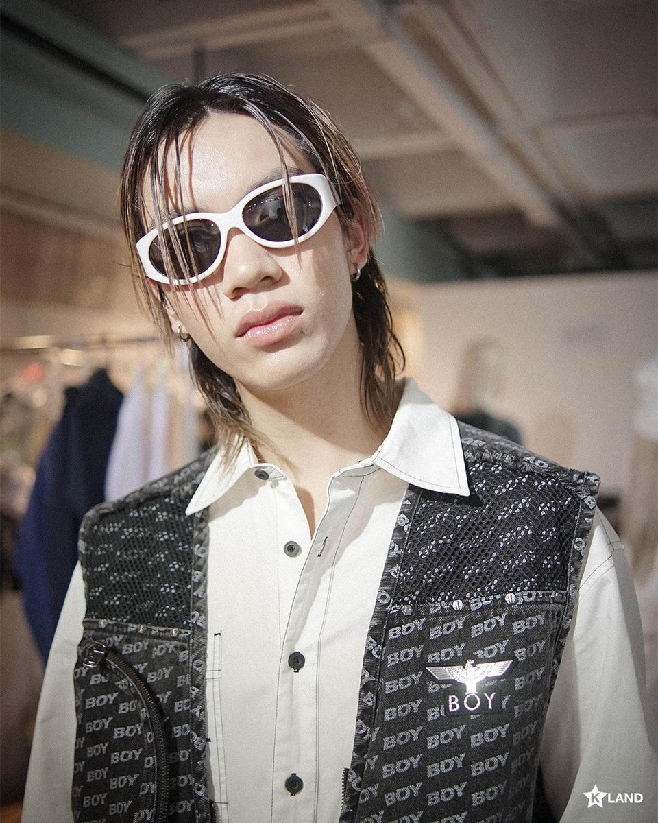 Mckaofficialfan's tweet photo. Equality, Diversity,BOY LONDON
RUNWAY LOOK at #BIFW2022
ตามไปกดไลค์ กดแชร์ กันเลยจ้า
IG Post : boylondonth
📎https://t.co/OI0pNeYCAo
#BOYLONDONx4MIX
#BOYLONDONTH
#4MIX https://t.co/wBh0UXe7SH