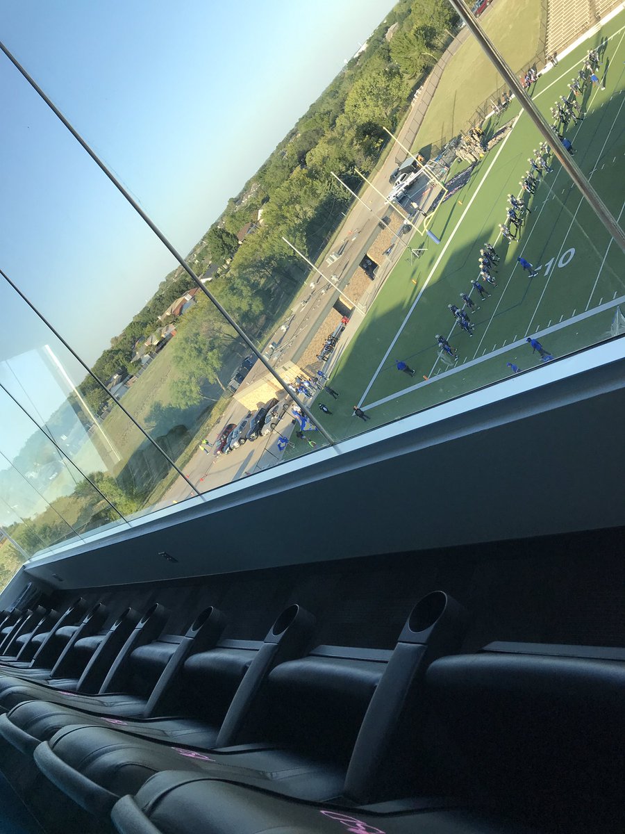 58norwegian's tweet photo. Box seats at HBJ!!!  I love being a GAABSE 😎 member. #thegisdeffect https://t.co/L0UWIxE02s