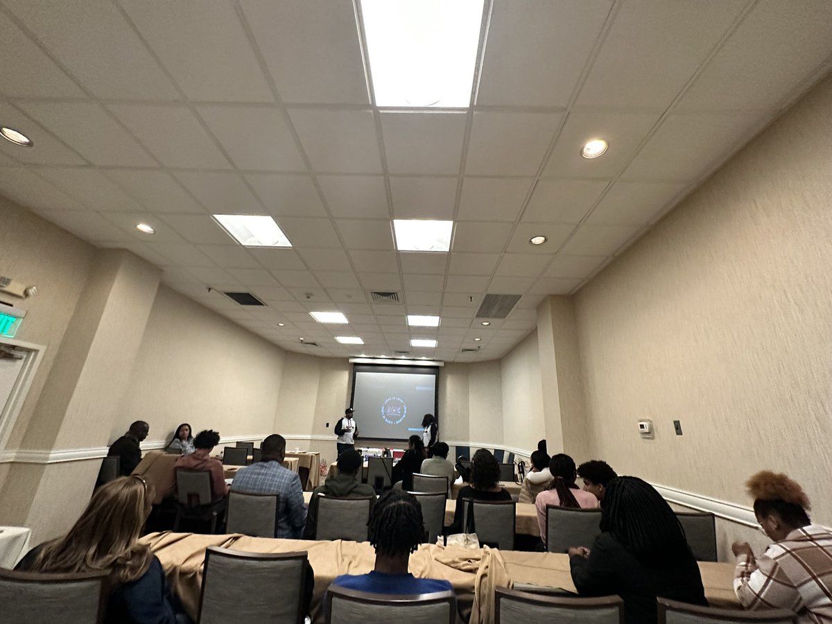MrMikeRegan's tweet photo. Shout out to our very own @newburghschools School Social Worker, Shamar Watson for presenting a powerful #HipHopTherapy workshop at todays Minorities in Criminal Justice Conference attended by our NFA Students and other DCJS professionals. #HHT https://t.co/2iBG9mRK6a