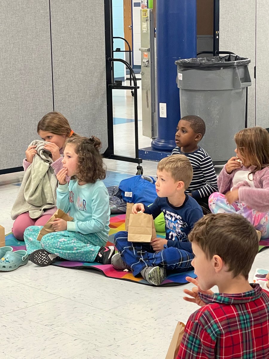 ShermanSchoolCT's tweet photo. SPTO PJ &amp; Popcorn and Book Fair Night was a big success!! Thank you to all who attended. https://t.co/3cyf7vwggo