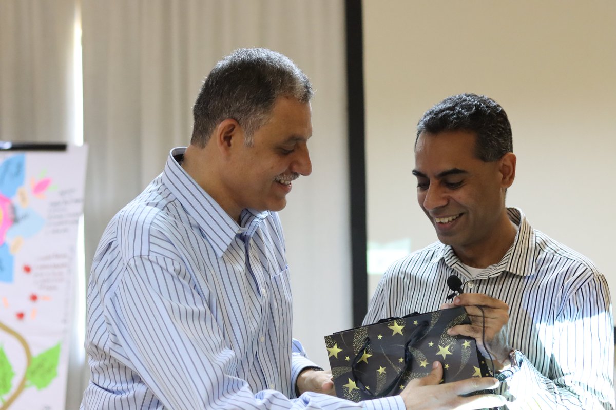 GlobalRLI's tweet photo. And that's a wrap, to #GRLI2022! Thank you to all our faculty and staff for making the first #GRLI offering such a huge success!
@GlobalRLI @RelabHS @JohnsHopkinsIH @JohnsHopkinsSPH @abachani1 @EngineerCyrus @khushbubalsara @hanaa_ahsan @HopkinsIHHS https://t.co/dZilSplrfk