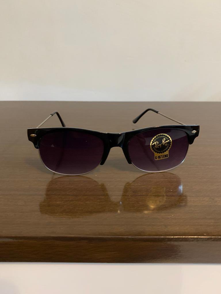 Jazz_Lee58's tweet photo. @Flipkart *SCAM ALERT*
I ordered Ray Ban Rb3016 w0365 &amp; I received a FAKE product(see pics). There is no Ray Ban authentication on it. I put in d return request &amp; it was denied. I am never ever buying anything again from Flipkart #scam #raybanscam #flipkartscam #noaccountability https://t.co/MXKrc7xy4o