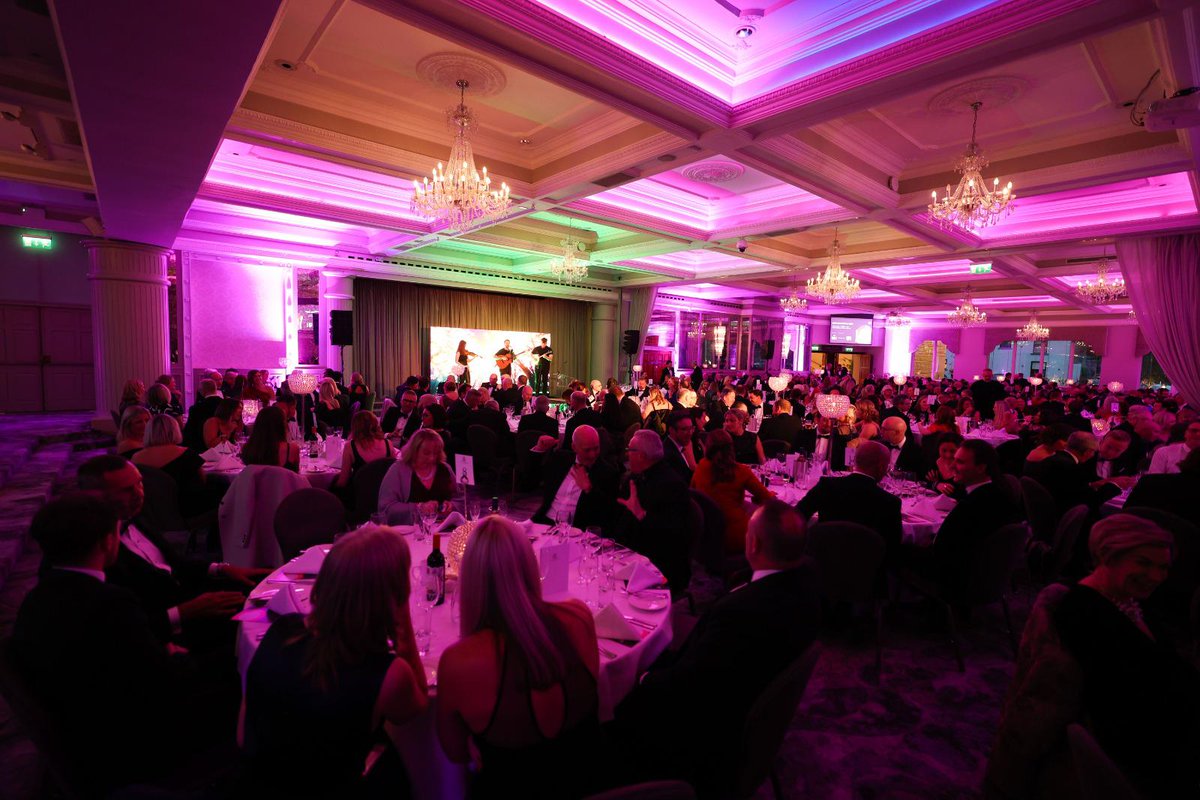 HeadNICS's tweet photo. I was privileged to address business leaders of today and tomorrow at the annual @IoDNI dinner. Now more than ever, buffeted by social and economic factors at a global scale, we have to find our voice, grab our place in the world and work together for a better future. https://t.co/OLLKOhocMh