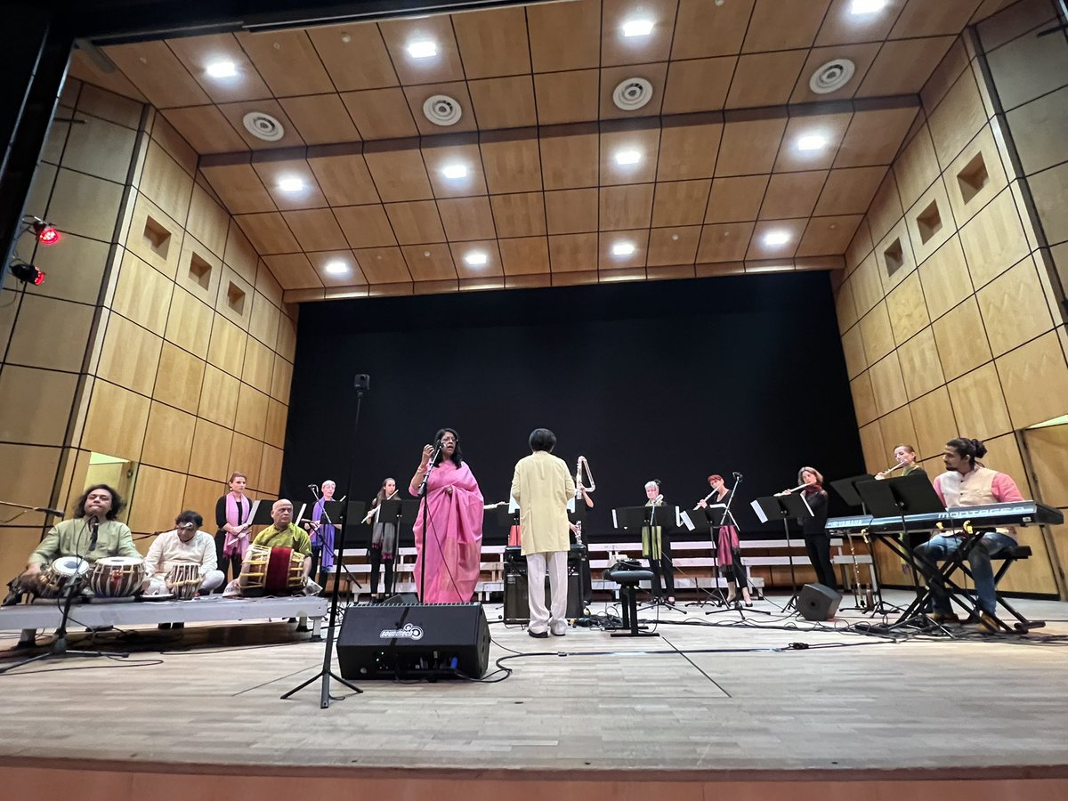 AmbSanjay_'s tweet photo. #IndiaintheAlps

The concluding show of the festival was exhilarating &amp; enchanting 

@Drlsubramaniam @kavitasub &amp; #PostTenebrasFlutes wove magic with their melody to a packed audience in Geneva @IndiainSwiss @TeamworkArts @iccr_hq https://t.co/obAwBRlWxG