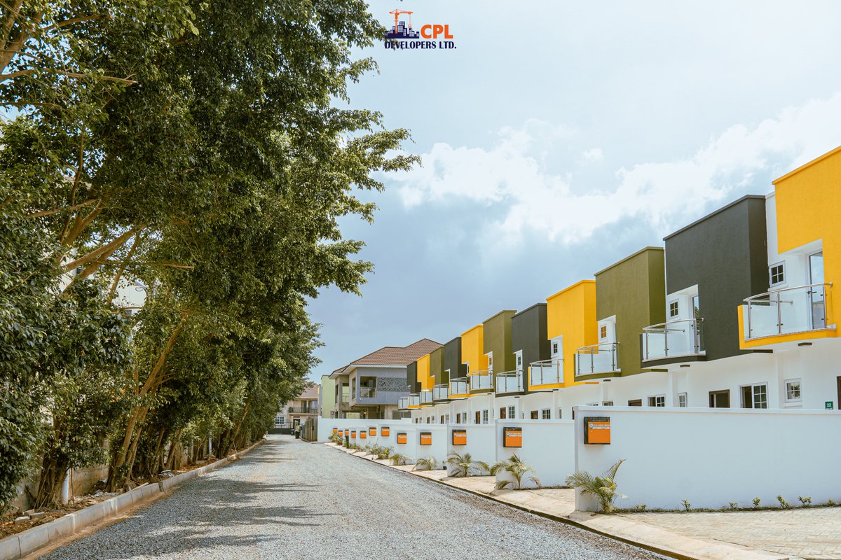 CplDevelopers's tweet photo. Throwback: Before the Gardens Estate got a new outlook.   #TBT #ThrowbackThursdays 

📍: East Legon Hills 

#BeautifulHomes #cpldevelopers #ghanaproperties #ghanarealestate #investinghana #realestateinghana https://t.co/6BKvKu33Wx