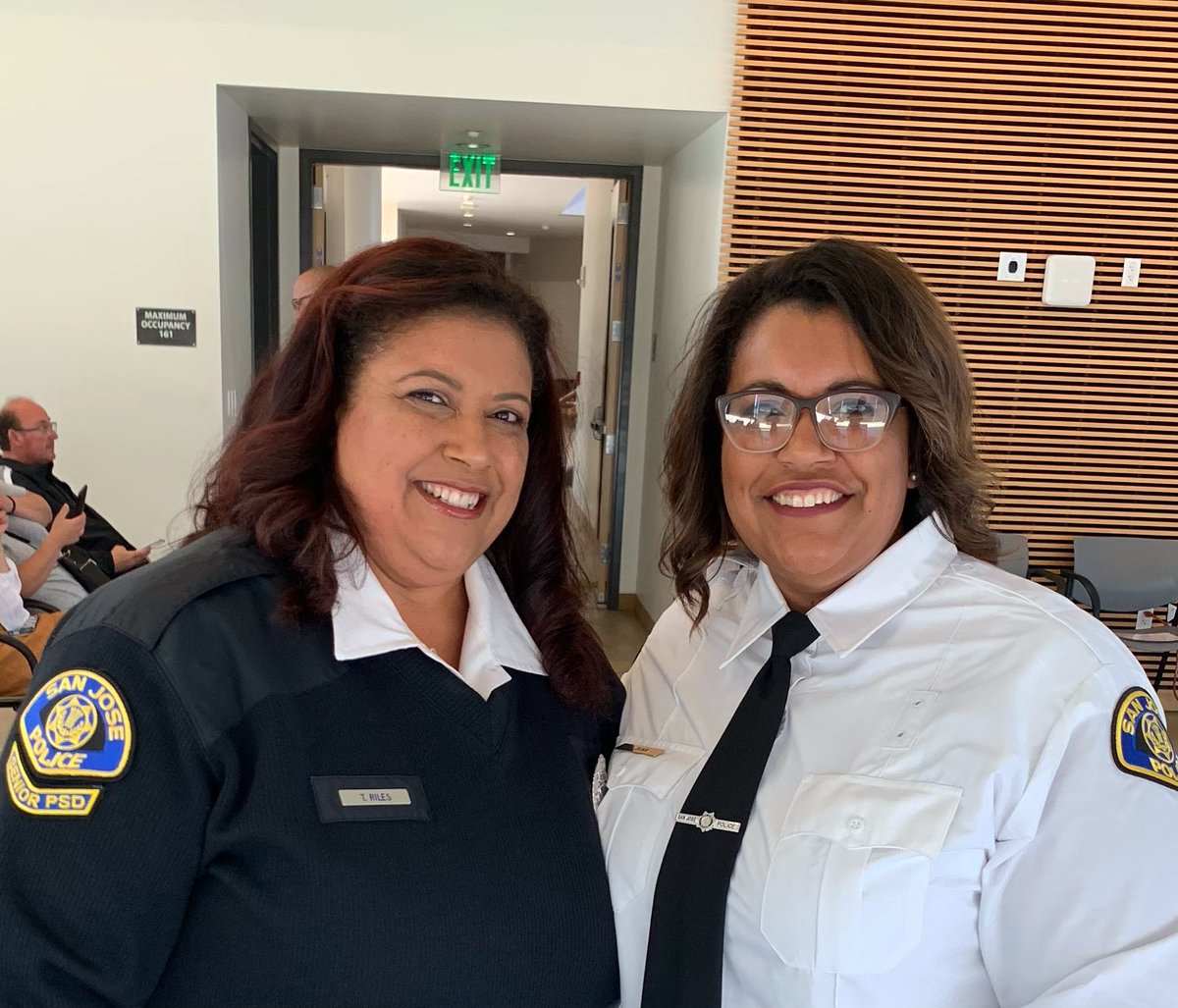 Two things to take away from this photo:
1. It’s never “too late” to start a new career.
2. Family and friends are the best referrals.
#sistersister #publicsafety #vetandrookie #911dispatcher #policedispatcher #dispatchlife