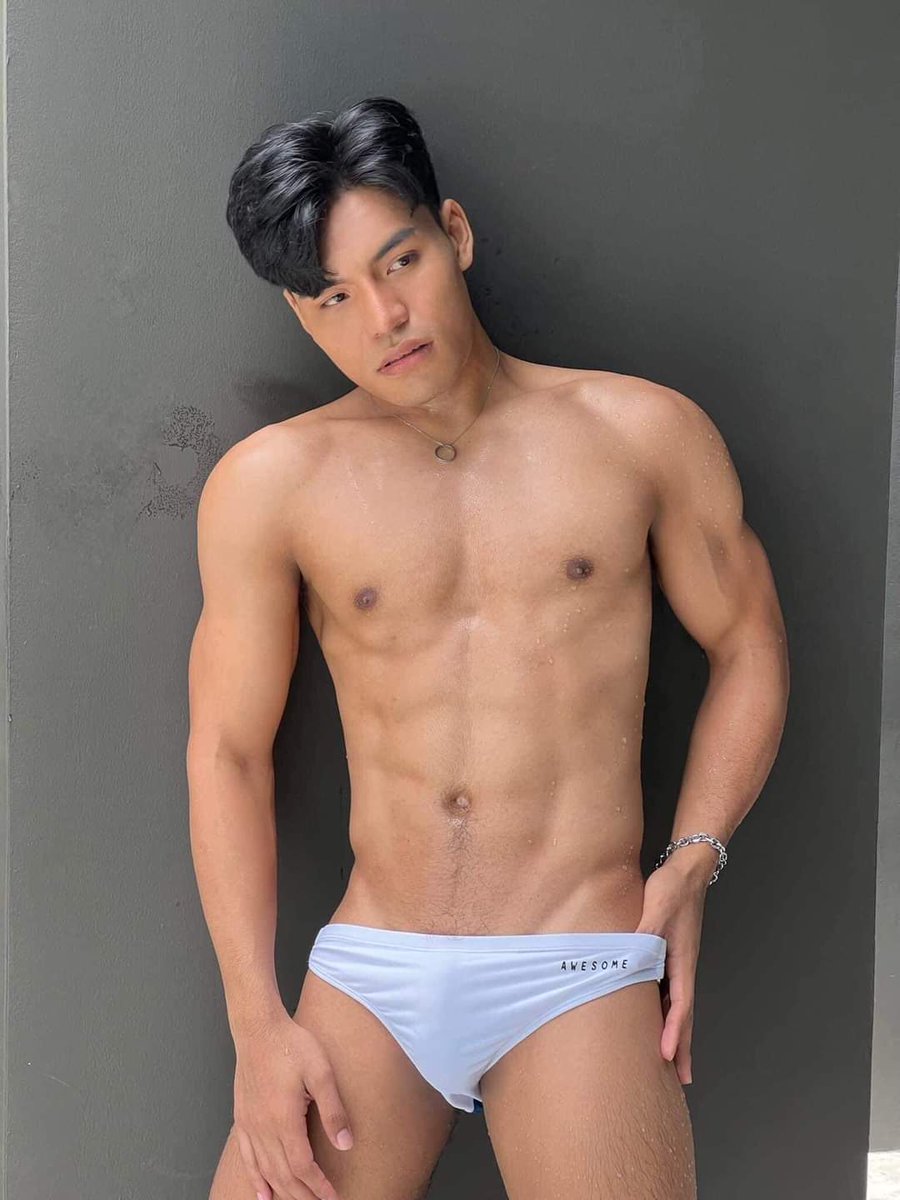 tenderzone2012's tweet photo. Jo Suriya : Mister Global Yasothoen Thailand https://t.co/NK3xoWnnHN