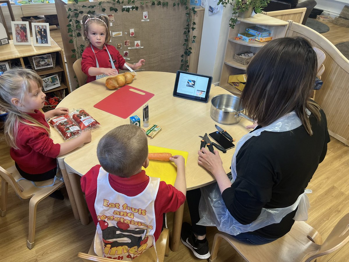 BPSnursery's tweet photo. A request to make Tomato soup this week. This time we used the ipad to search for a recipe. We looked at the pictures of the ingredients making sure we had everything we needed from the nursery larder.
Some children chose to have some soup along with lunch. #marvellousmealtimes https://t.co/p4dmOL104s