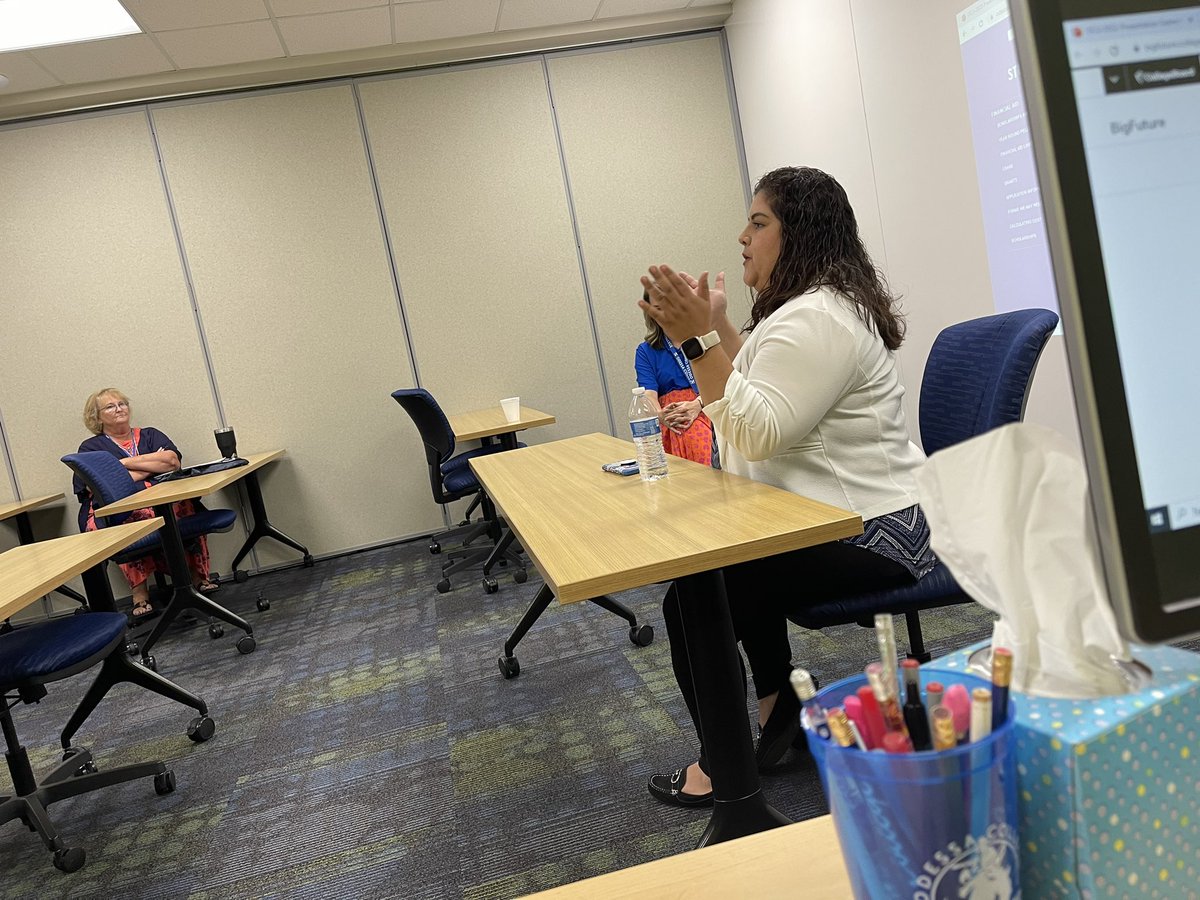 Timothy_L_Clark's tweet photo. When there are questions about Veteran Affairs when it comes to higher education, you call in the best(ie). @DeptVetAffairs @girangel04 thank-you. #OCLI #HighImpactStrategies #OdessaCollege https://t.co/f5eM192UGZ