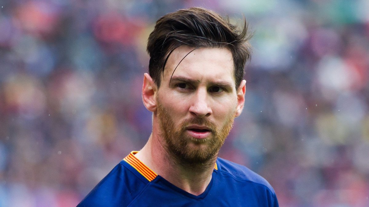 BlazquezFont's tweet photo. 🗣️Leo Messi: “Siempre he preferido que el equipo gane títulos antes que ganar premios individuales. Me preocupa más ser una buena persona que ser considerado el mejor jugador del mundo. Espero que cuando me retire, la gente me recuerde como un buen tipo”. #Messi https://t.co/JgIHWjFszv