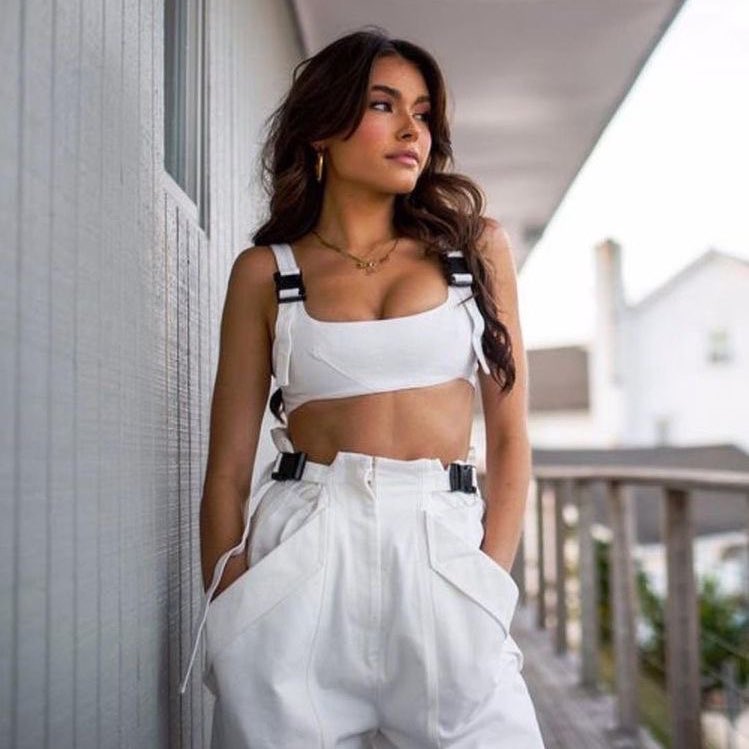 BEERARCHlVE's tweet photo. madison beer. https://t.co/s0eMoO9zKW