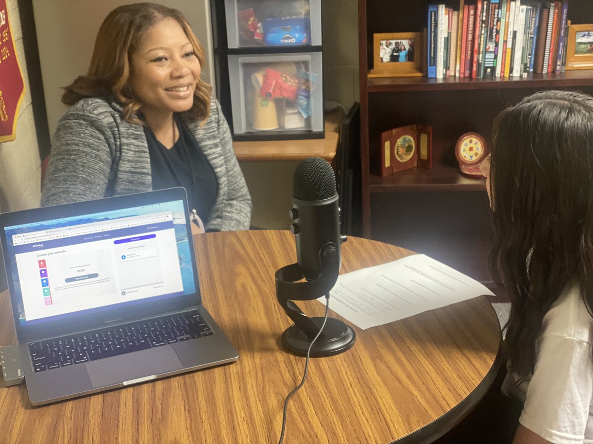 DrKDArmstrong's tweet photo. What a day at @hadleymiddle! Our girls &amp; boys XC teams BOTH finished Top 4 in the City meet! We had a visit from our Superintendent @MetroSchools. @kwamealexander dropped by to speak to our students! Both guests were interviewed by Media students for newspaper. Proud principal! https://t.co/U8qYXJ8YfR