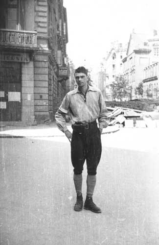 Second World War tweets from 1944 on Twitter: 
