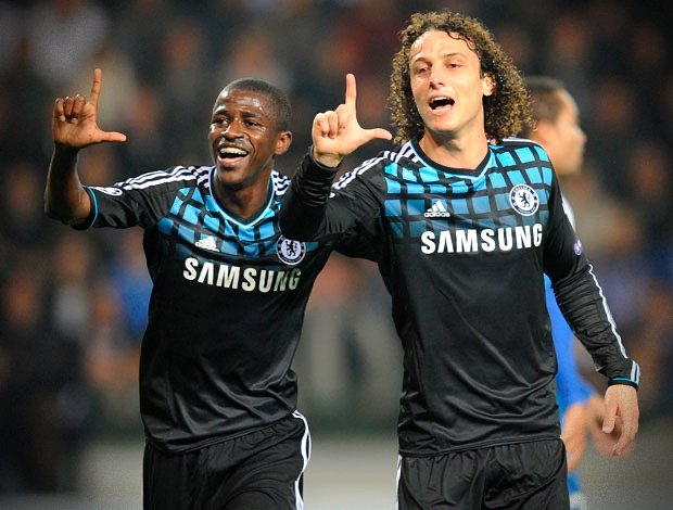 breiller's tweet photo. Há 11 anos, em jogo da Champions, David Luiz e Ramires homenageavam Lula, que na época tratava de um câncer na laringe.

“Lula tem uma história de vida que serve de exemplo para muitos brasileiros”, disse Ramires.

“Eu, o Brasil e o mundo estamos com você”, completou David.

#tbt https://t.co/zr8XHBCOyt