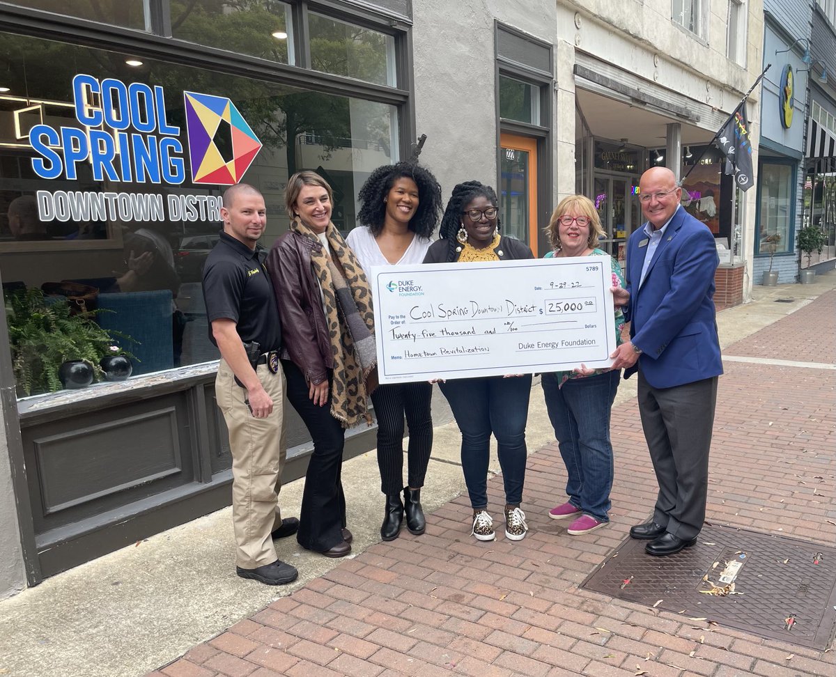 Happy to celebrate today in Fayetteville with Cool Spring Downtown District, which received a $25,000 Hometown Revitalization grant from ⁦<a href="/DukeEnergy/">Duke Energy</a>⁩ Foundation. The funds will support small businesses in Fayetteville.