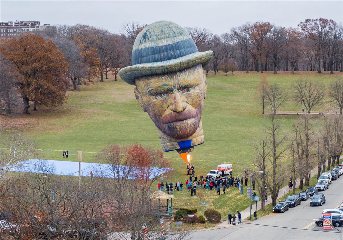 SketchesbyBoze's tweet photo. invest in public transit (the Van Gogh balloon) https://t.co/2QkkWY4Tif