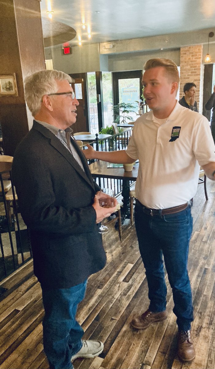 We got to visit with some friendly faces at our South Bend Hoosier Happy Hour last night with @republicEn! Thanks Rep. DeVon and Rep. King for joining us to discuss competition, private property rights and innovation in energy policy. #NCEW22 #CleanIsRight