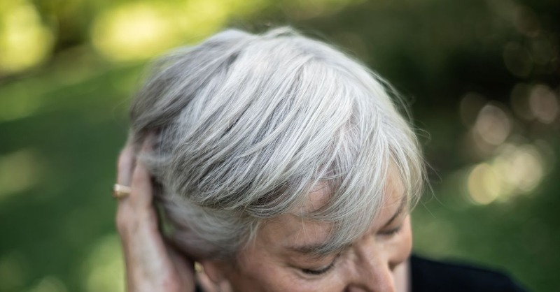 WSJ's tweet photo. More women are letting their hair go gray. They don’t care what you think about it.