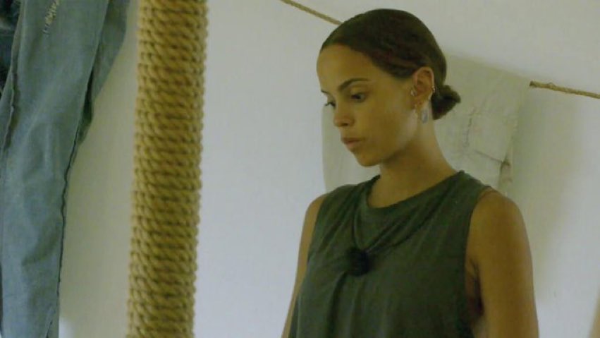 ¿Ganas de verla expulsada? #PesadillaParaíso4
❤️: Sí
🔄: No