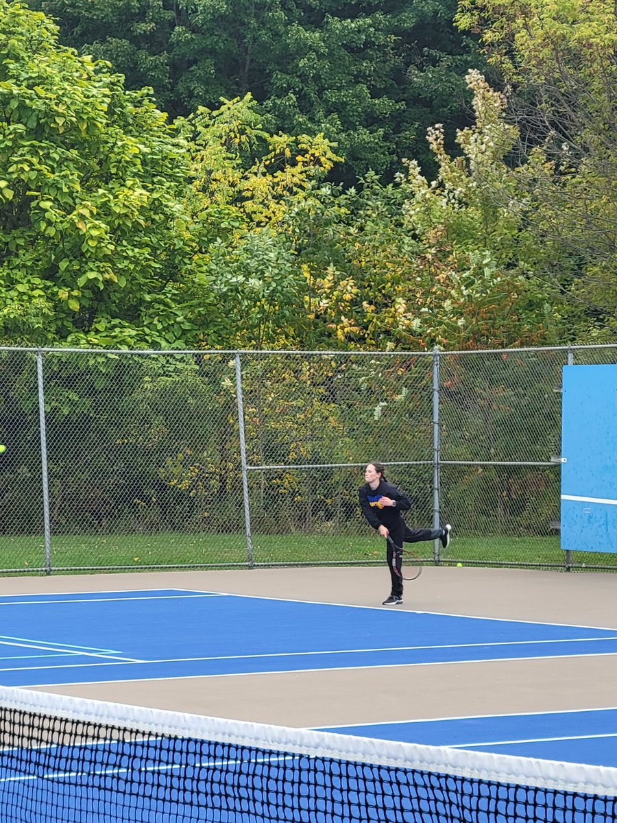 CoventryGTennis's tweet photo. MAC tournament today.  Team finished strong!Congrats Ladies 
@CHSComets https://t.co/ISqxPqudT0