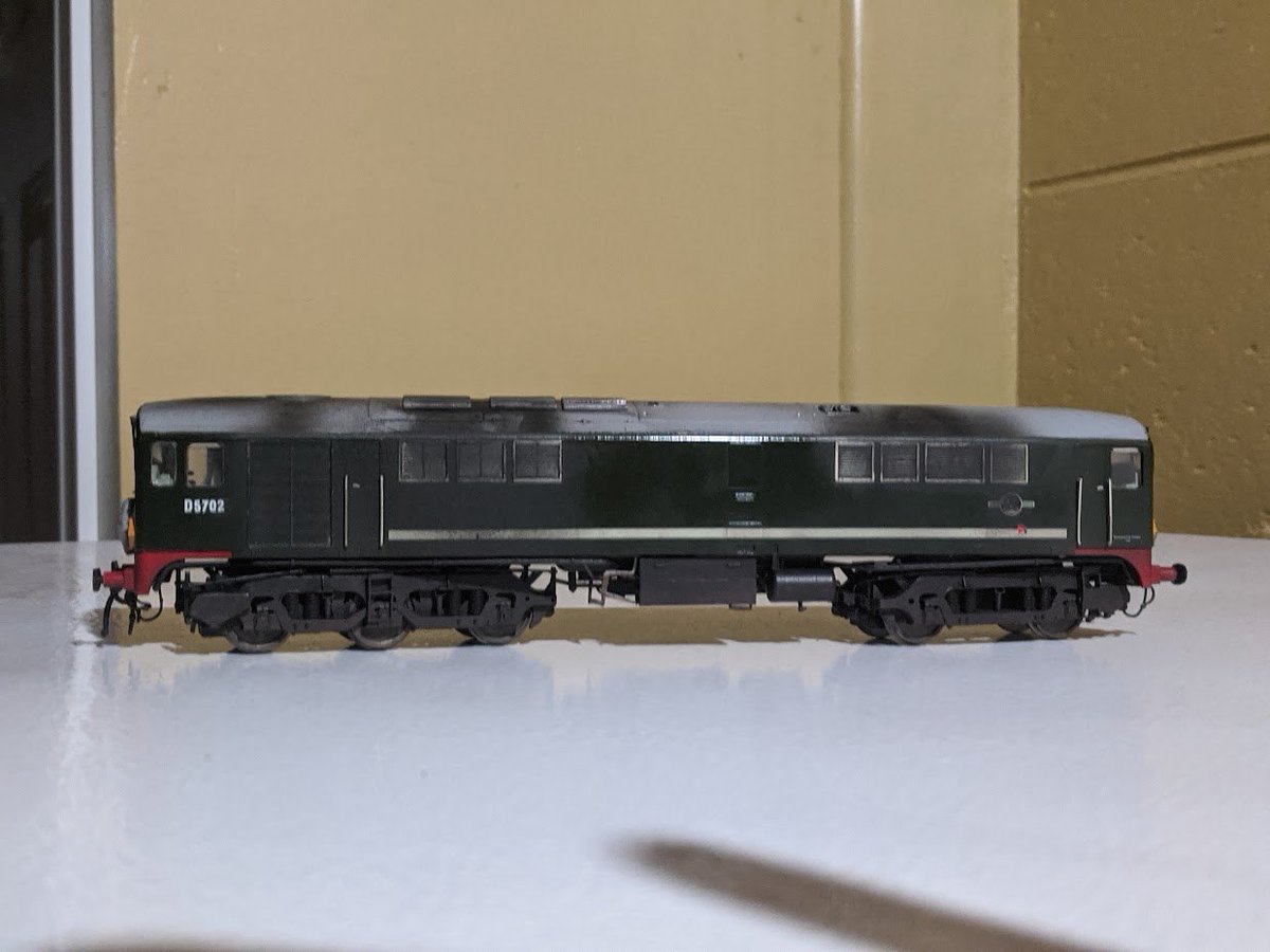 The_lbsc_thomas's tweet image. A big green mean (not rlly) fighting machine  

Happy to say that my rws BoCo is done, huge thank you to @thankyoubewell for the class 28 and @FfarquharProjec for the beautiful faces. The weathering was done by an airbrush and numbers by fox. extremally happy on how he came out!!
