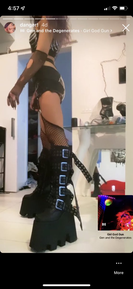 jnrhntr's tweet photo. not sure if yall heard but im in my goth phase https://t.co/8ImP1pd9BS