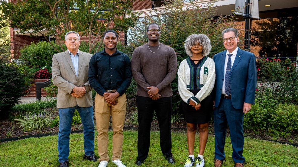 KATVNews's tweet image. #HardingUniversity #PaulRCarter #CollegeofBusiness Administration announced Thursday they have awarded four students the #BothamJean Business Scholarship due to their academic excellence and demonstration of leadership. katv.com/news/local/fou… | #arnews