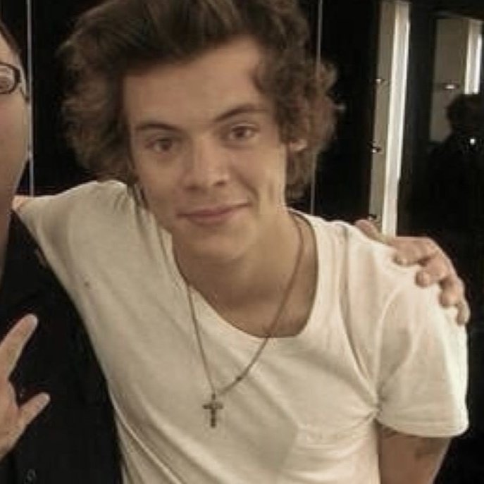 28peaky's tweet photo. Au larry
Louis es el chico popular, perfecto en todos sus sentidos, hasta su relación con la chica mas popular lo es.
Harry es su amigo, quien esta enamorado de el pero, claro, es un amor imposible.

Un dia, una juntada, el juego de los 7 minutos, donde lo que pasa se queda ahi. https://t.co/YsXwiGyZb0