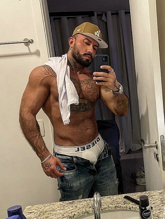 🧜🏽‍♂️💦