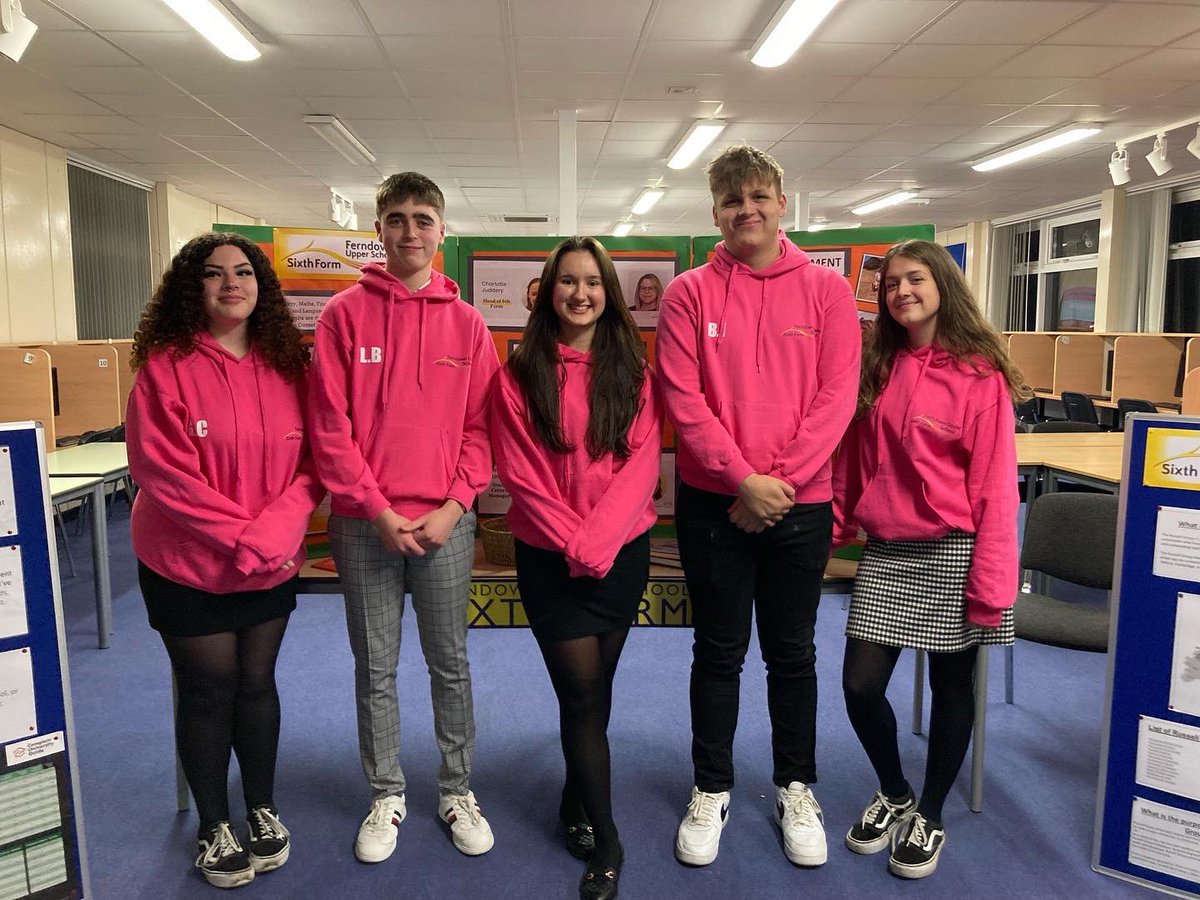 fus6th's tweet photo. A wonderful open evening for our main school tonight. Thank you to all of our 6th form volunteers including our the Sixth Form Voice team pictured here! #FerndownFamily #Studentleadership https://t.co/hO56X3InBw