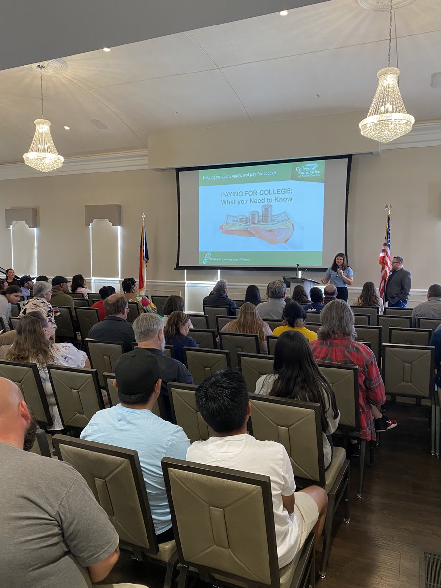 bcpssaralecroy's tweet photo. We had an awesome turn out for How to Pay for College Night! Thank you to Work In Burke for your partnership to make this happen. #ALLINBCPS https://t.co/jpVJB9QnNA
