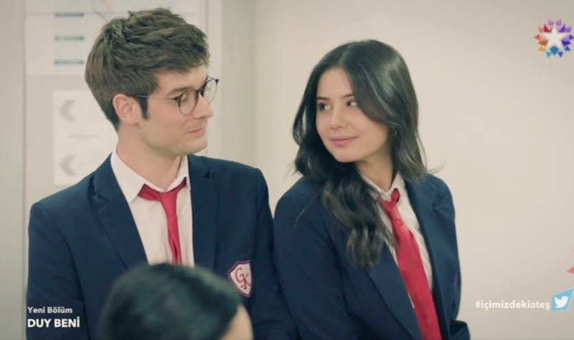 Aziz Leylayı öpmek için can atıyor bence. #DuyBeni #AzLey