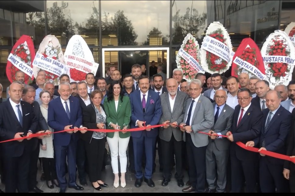 ISPARTAGGK's tweet photo. İş Dünyası Türkiye Odalar ve Borsalar Birliği Başkanımız Sayın @RHisarciklioglu ’nu ağırladı.
İçinde birbirinden farklı 11 Kurumu barındıran,inşaat Temelide Sayın Rifat Hisarcıklıoğlu tarafından atılan 
EKONOMİ KAMPÜSÜ ve
TOBB Arabuluculuk Uyuşmazlık Çözüm Merk. Açlşı gerçekleşti https://t.co/MKPQ2IScw6
