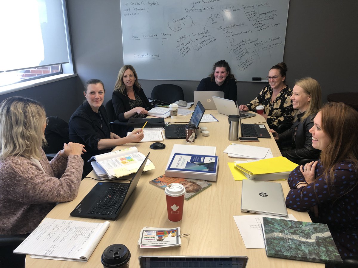 TVDSBFSL's tweet photo. Early Literacy in #FrenchImmersion #PD planning for @TVDSB’s #FI #CLST’s was in full force today. Merci @mmenorley @MmeBergevin @MonsieurPowell et Mmes Moyer, White, Eyraud, Coulas, et McKennedy @TVDSBslp @KensalParkFI @WestOaksFI @RochCarrierFIPS @trudeaufi 🇫🇷📚 https://t.co/4kJEAPvFyn