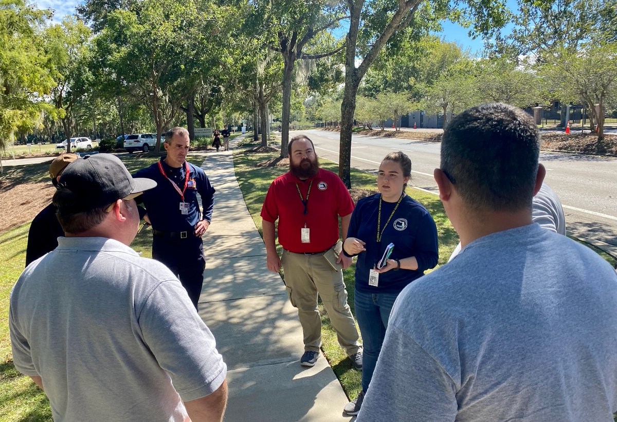 In Oregon, we have each other's back in an emergency. Thank you to the Oregon incident management team members in Florida helping communities impacted by Hurricane Ian. 