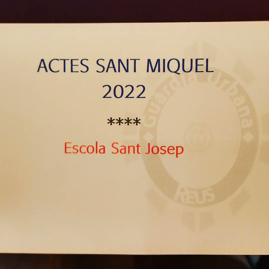 Avui, Sant Miquel, en l'acte institucional de la festa patronal del cos de la <a href="/reusgurbana/">Guàrdia Urbana Reus</a> el col•legi @santjosepreus ha rebut el reconeixement pel seu compromís en les activitats formatives en matèria de seguretat i mobilitat segura.
Moltes gràcies!
#somunaescolaperatu
