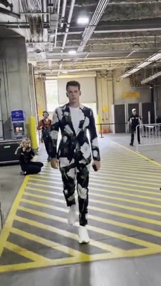 Joe Burrow goes viral for TNF pre-game fit as 'Joey Flowers'