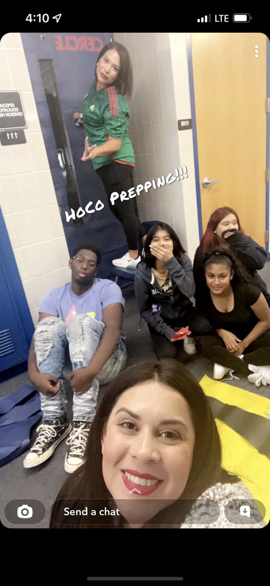 cguzman2420's tweet photo. Circle of Friends getting HOCO ready! #WHS2022 #whshoco https://t.co/VtlUjrmLmC