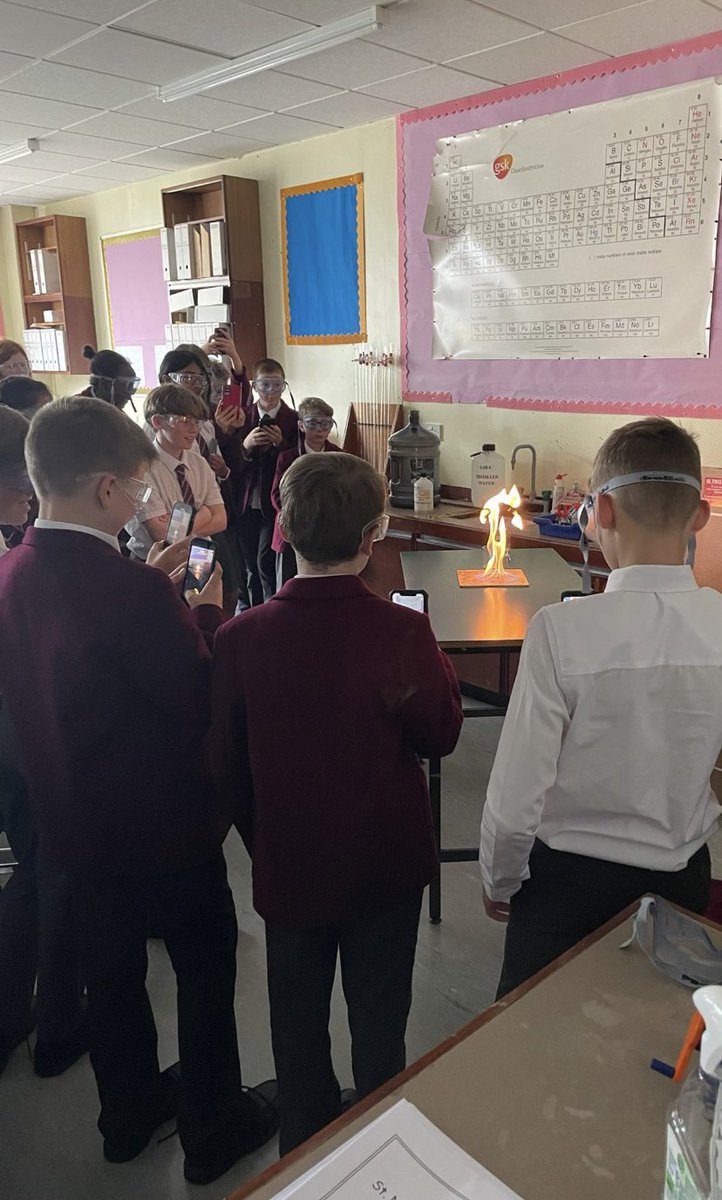 SNHSChemistry's tweet photo. We discussed combustion of alcohols and demonstrated this by burning some ethanol on a heatproof mat, before the big finale 🔥 a great turnout and we are looking forward to seeing you again tomorrow! @stninianscience https://t.co/D0F2K316La