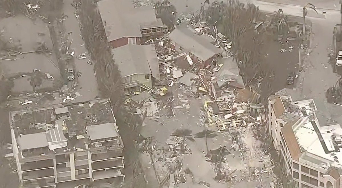 Jaxoline's tweet photo. @JRodzMIA @Telemundo51 Beachview cottages west gulf drive https://t.co/CUEStioK8T