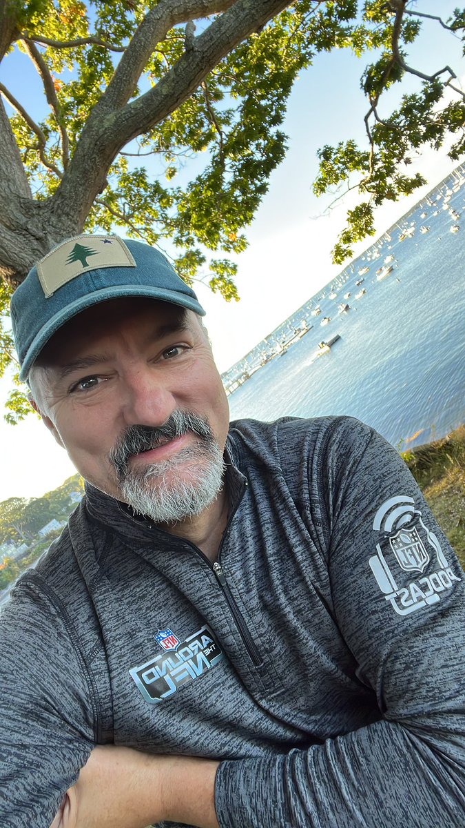 Now that I know my ATN pullover is a collector’s item I’m tempted to call in from my new teaching job in Maine to discuss scarcity in the market place. #ATNmerch Thank you Heroes! I wish I could be there in UK! <a href="/AroundTheNFL/">Around The NFL</a> <a href="/MarcSessler/">Marc Sessler</a> <a href="/greggrosenthal/">Gregg Rosenthal</a> <a href="/DanHanzus/">Dan Hanzus</a> “Heed the Call”