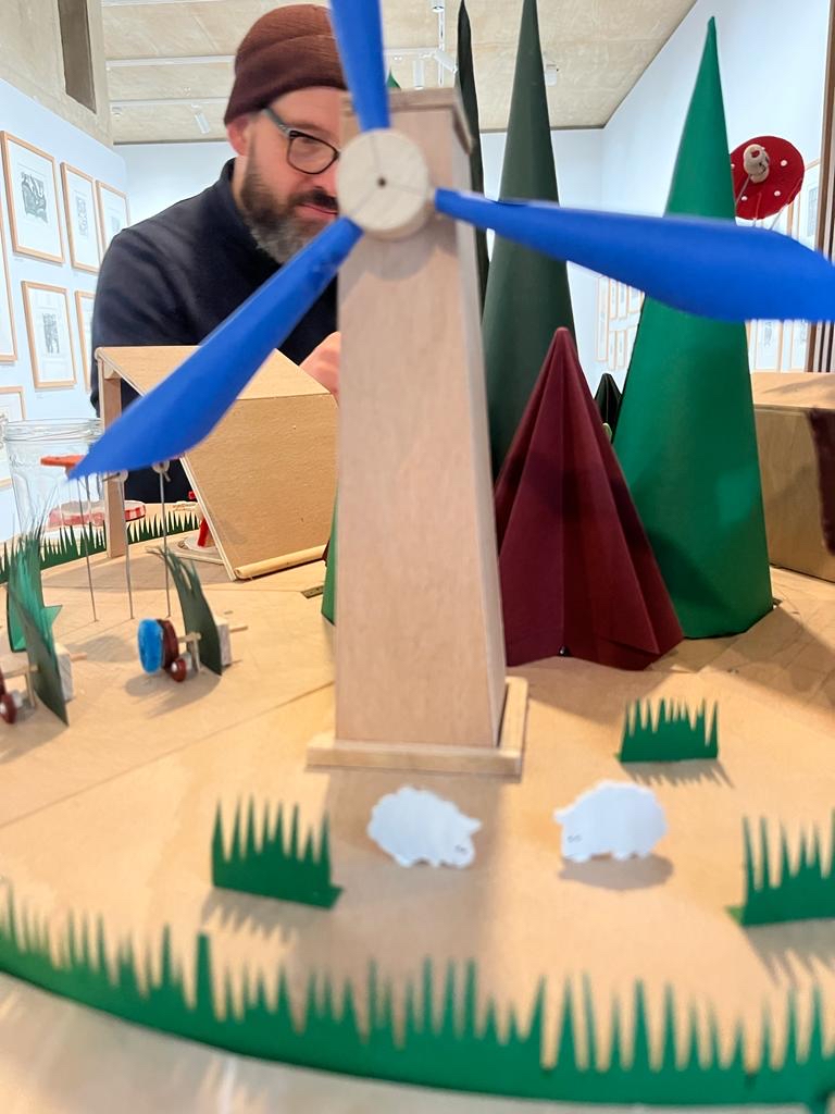 tinyideasoxford's tweet photo. It’s in! Our Early Eyes commissioned interactive artwork by @onegoodturntoys is up and running in the gallery @TheNorthWall until the end of the festival! Visit to see Oxford In A Spin #tinyideas2022 https://t.co/eMGNu6HlAR