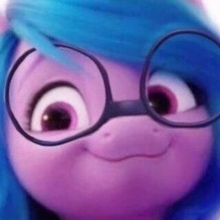 RealPippPetals's tweet photo. These Izzy photos r 😳 https://t.co/2NplL2L09x